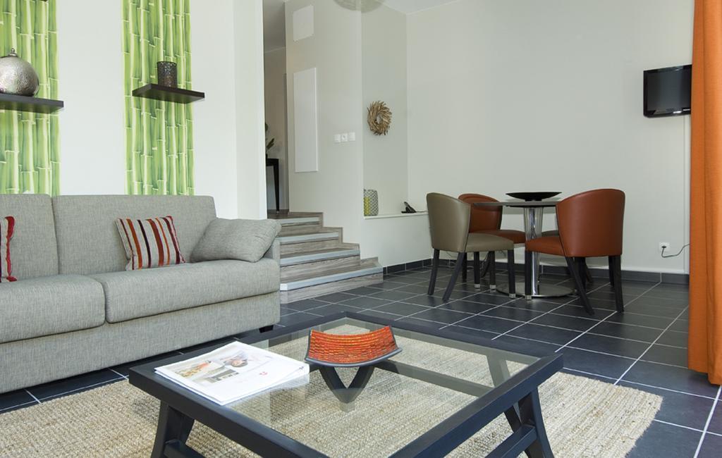Aparthotel Tempologis - Chateau De La Rochette *